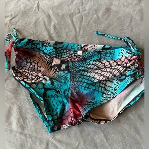 Onzie side tie shorts